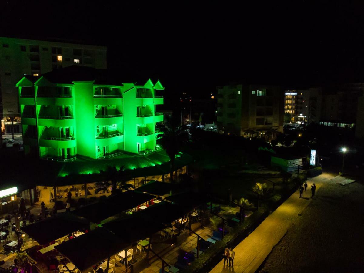 Vila Verde Beach Hotel Durrës Eksteriør billede